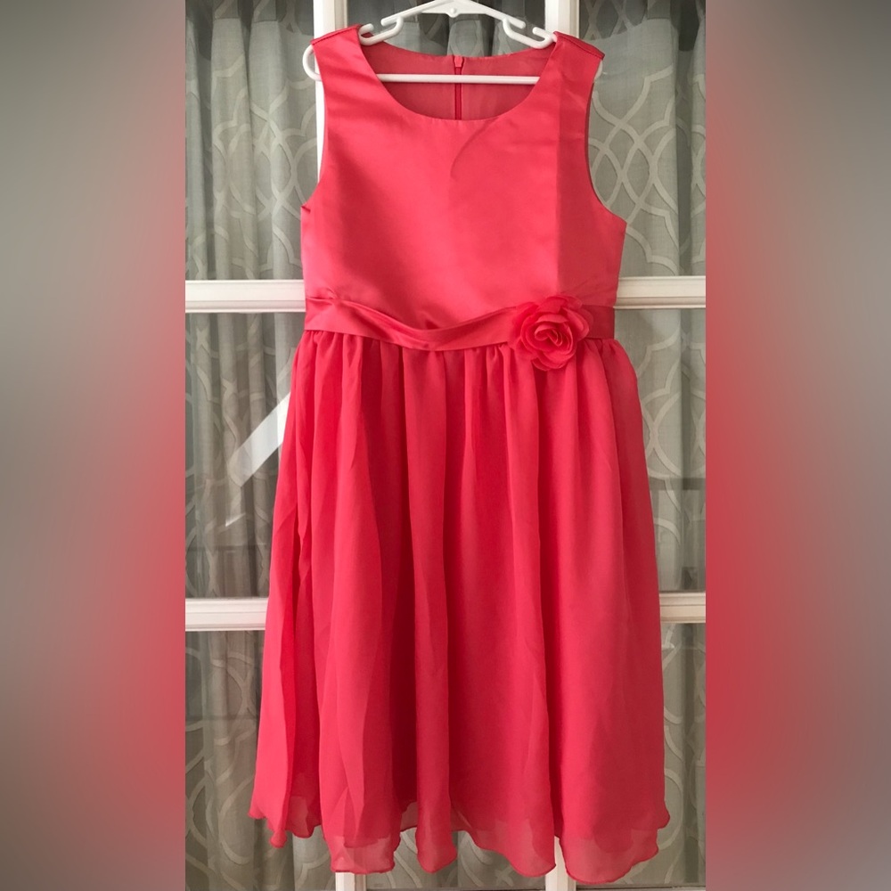 NEW! Coral size 10-11 yr girls 3D flower dress, new in bag sent from Amazon